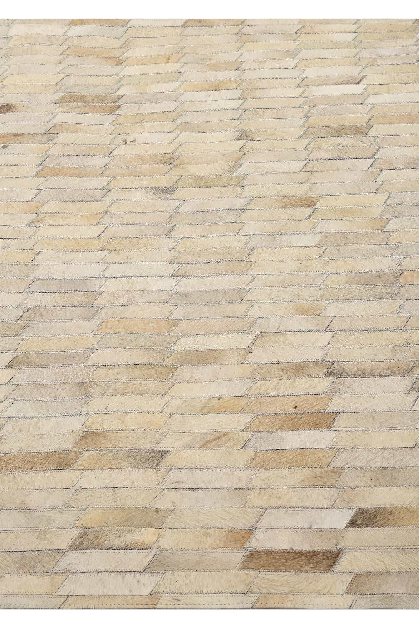4' 5 x 6' 5 Cowhide Rug