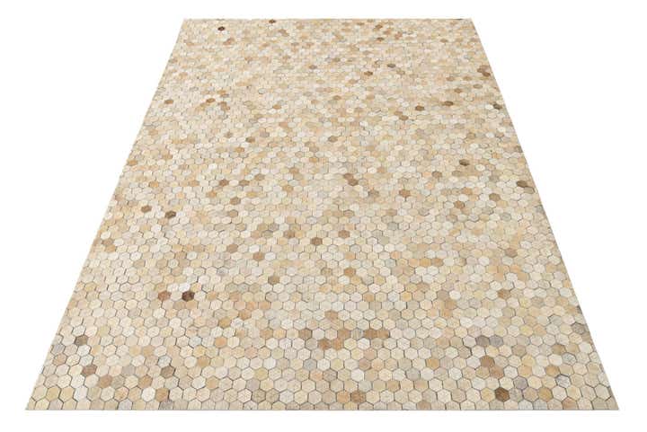 4' 10 x 6' 8 Cowhide Rug