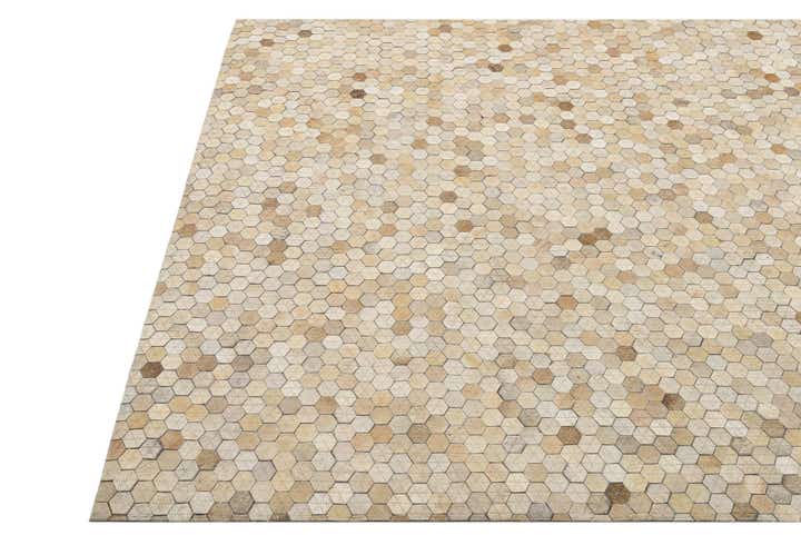 4' 10 x 6' 8 Cowhide Rug