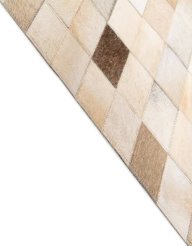 Detail image of 4' 11 x 7' 10 Cowhide Stocks Rug