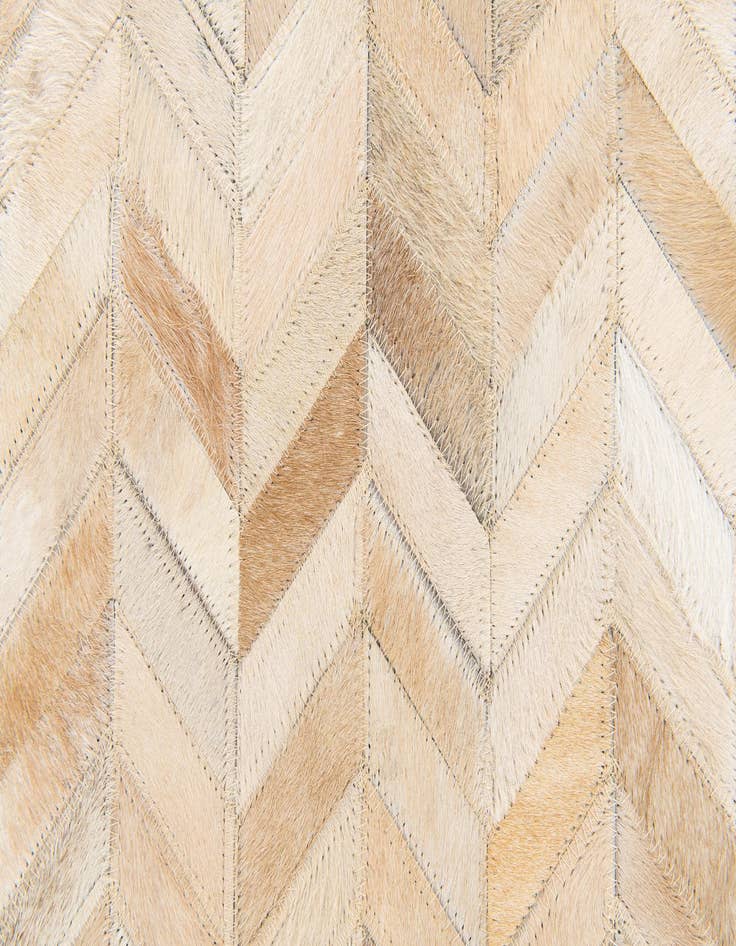 Detail image of 5' x 8' 1 Cowhide Stocks Rug