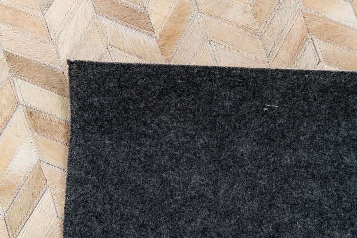 5' 1 x 7' 9 Cowhide Stocks Rug