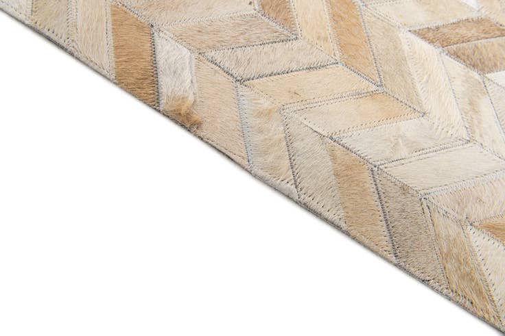 Detail image of 5' 1 x 7' 10 Cowhide Stocks Rug