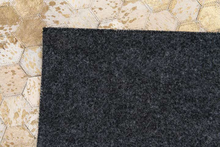 5' 3 x 7' 5 Cowhide Stocks Rug