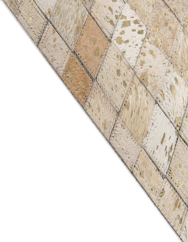 Detail image of 5' 2 x 7' 5 Cowhide Stocks Rug