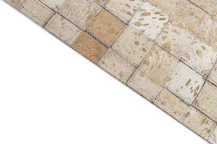 5' 2 x 7' 5 Cowhide Stocks Rug