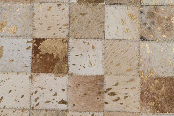 5' x 8' Cowhide Stocks Rug