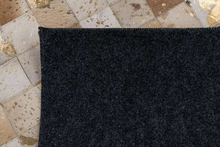 5' x 8' Cowhide Stocks Rug