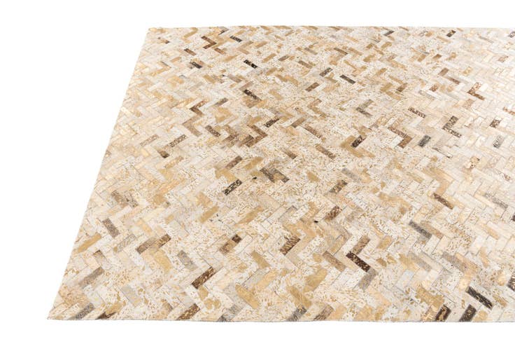 Detail image of 5' 3 x 7' 7 Cowhide Stocks Rug
