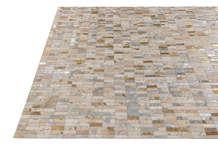 Detail image of 4' 10 x 8' 2 Cowhide Stocks Rug