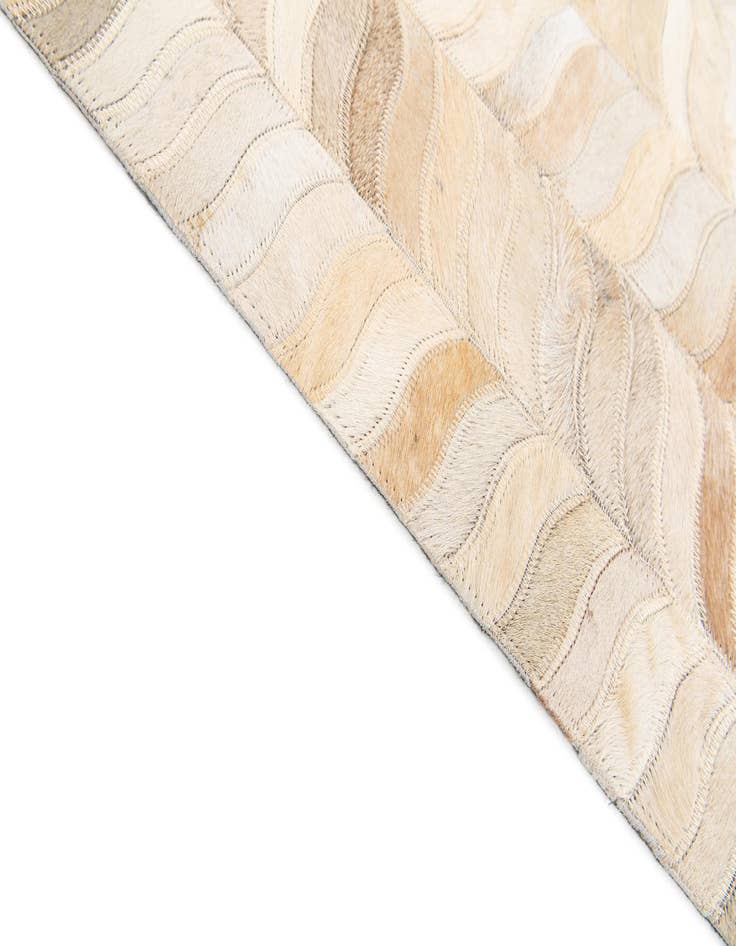 Detail image of 6' 8 x 9' 9 Cowhide Stocks Rug