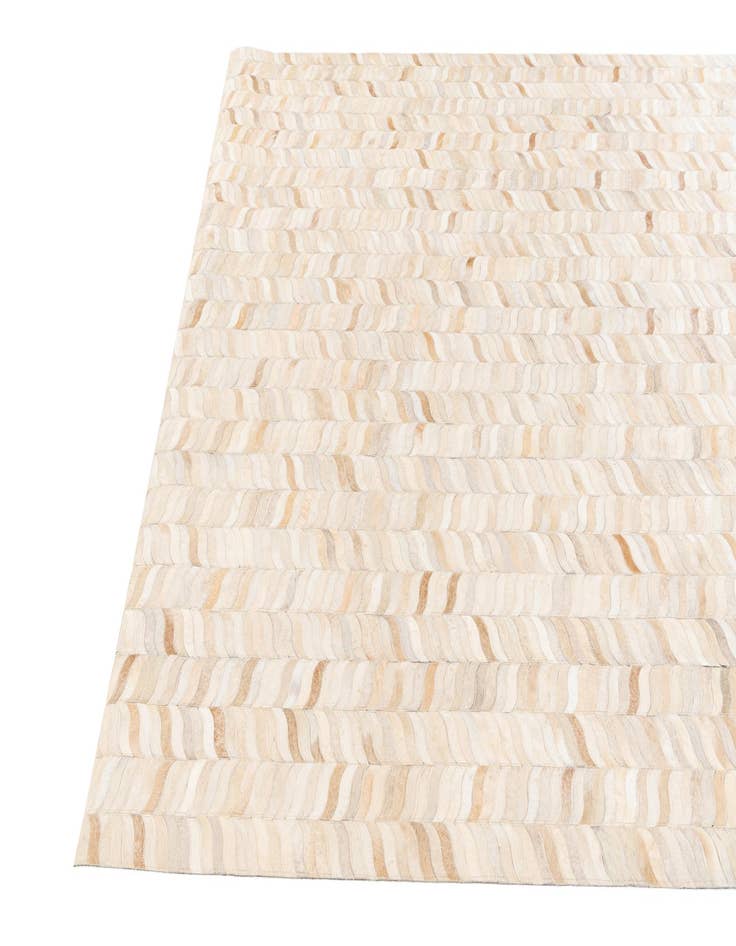 Detail image of 6' 8 x 9' 9 Cowhide Stocks Rug