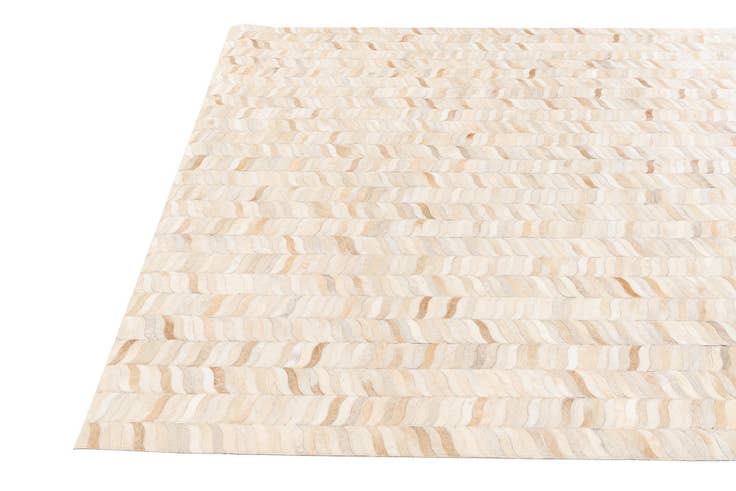 Detail image of 6' 8 x 9' 9 Cowhide Stocks Rug
