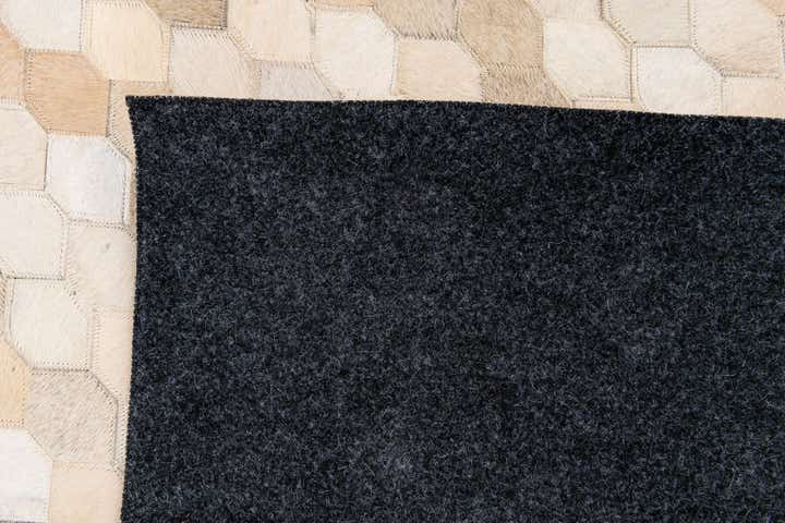 6' 8 x 10' Cowhide Stocks Rug