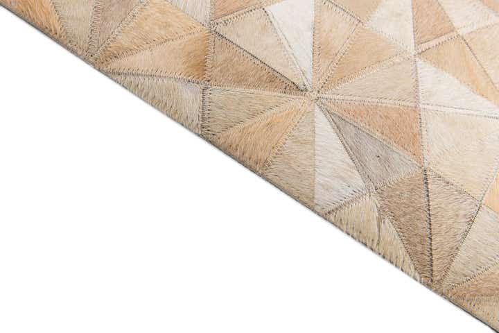 6' 9 x 9' 8 Cowhide Stocks Rug