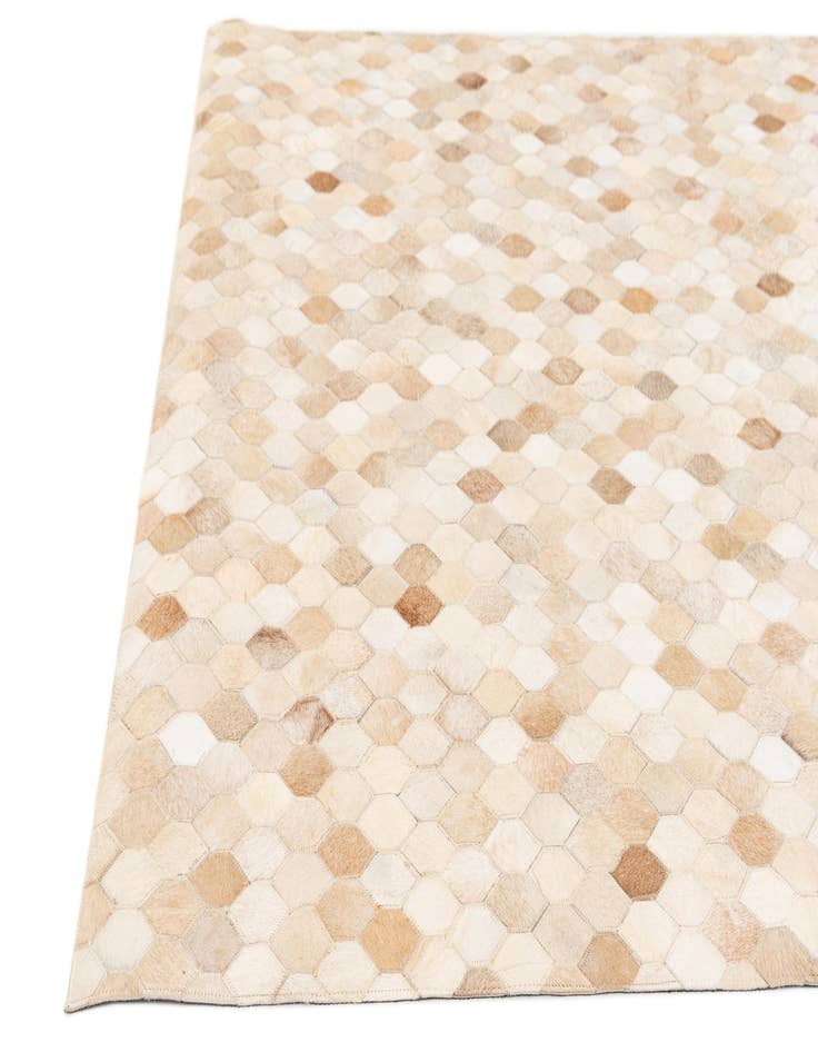 Detail image of 4' 8 x 6' 8 Cowhide Stocks Rug