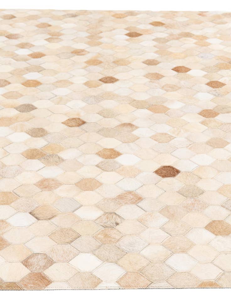 Detail image of 4' 8 x 6' 8 Cowhide Stocks Rug