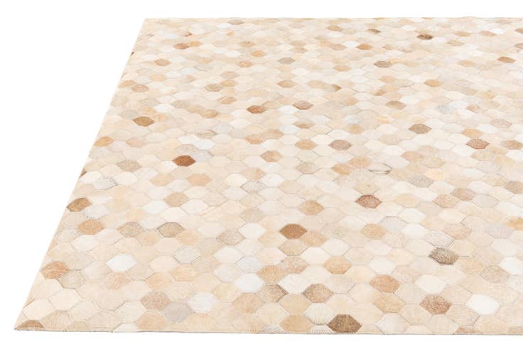 Detail image of 4' 8 x 6' 8 Cowhide Stocks Rug