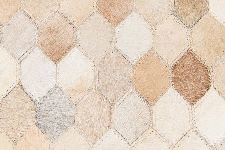 Detail image of 4' 8 x 6' 8 Cowhide Stocks Rug