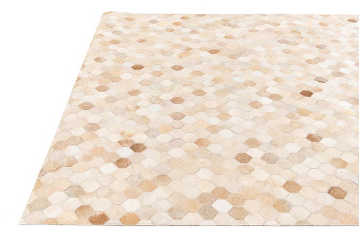 Detail image of 4' 8 x 6' 7 Cowhide Stocks Rug