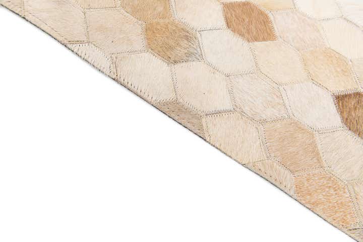 4' 8 x 6' 7 Cowhide Stocks Rug