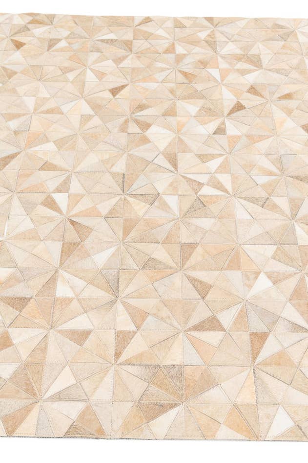 Detail image of 4' 8 x 6' 7 Cowhide Stocks Rug