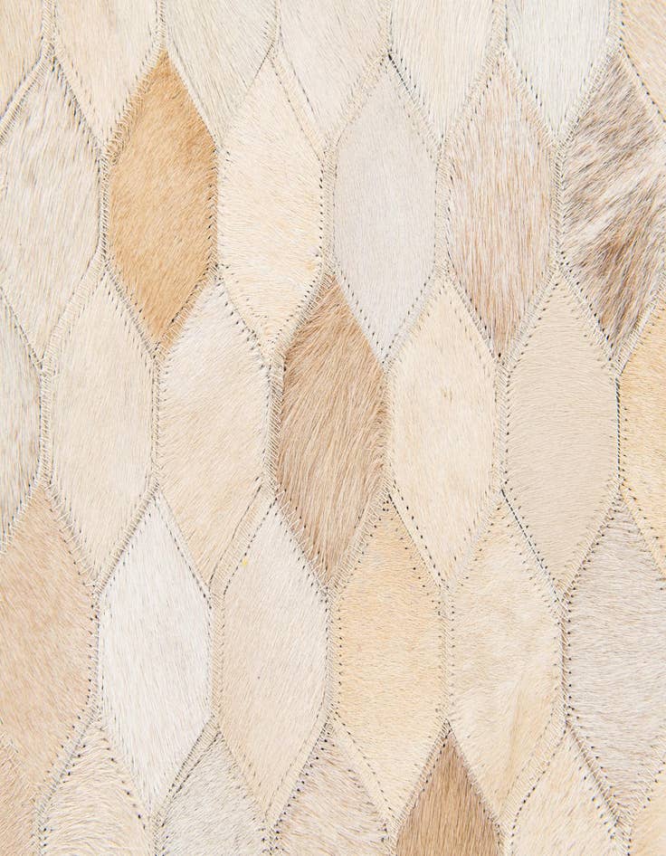 Detail image of 4' 8 x 6' 7 Cowhide Stocks Rug