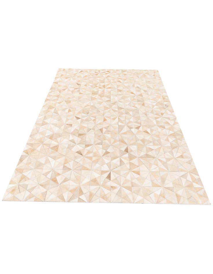 Detail image of 4' 9 x 6' 6 Cowhide Stocks Rug
