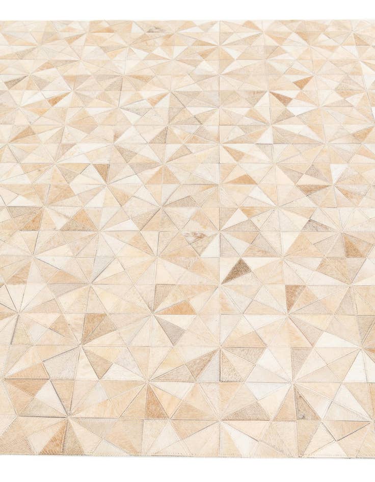 Detail image of 4' 9 x 6' 6 Cowhide Stocks Rug