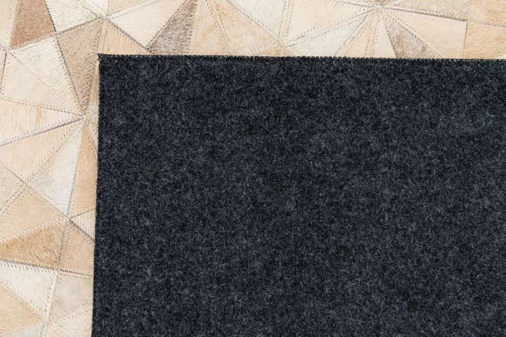 4' 9 x 6' 6 Cowhide Stocks Rug