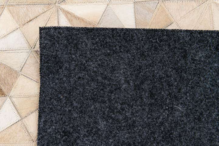 4' 9 x 6' 8 Cowhide Stocks Rug