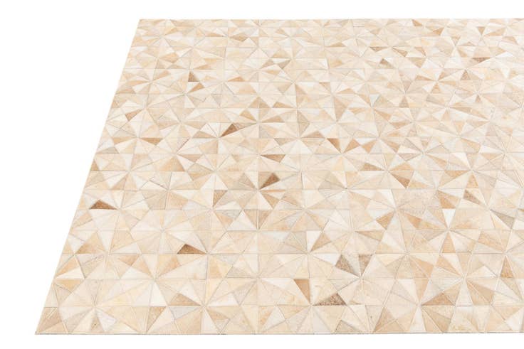 Detail image of 4' 8 x 6' 5 Cowhide Stocks Rug