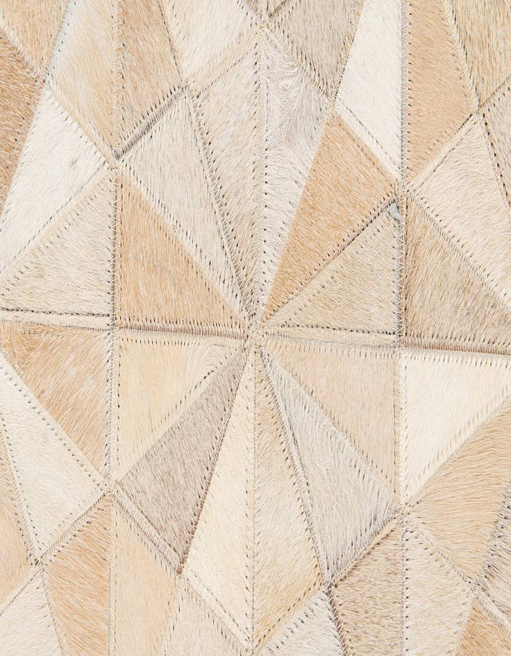 Detail image of 4' 8 x 6' 5 Cowhide Stocks Rug
