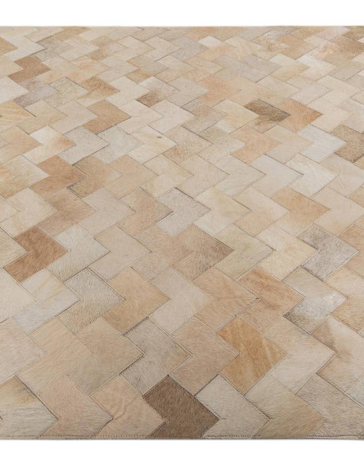 Detail image of 4' 1 x 5' 11 Cowhide Stocks Rug