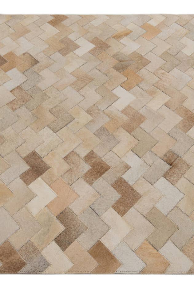 Detail image of 4' 1 x 5' 11 Cowhide Stocks Rug