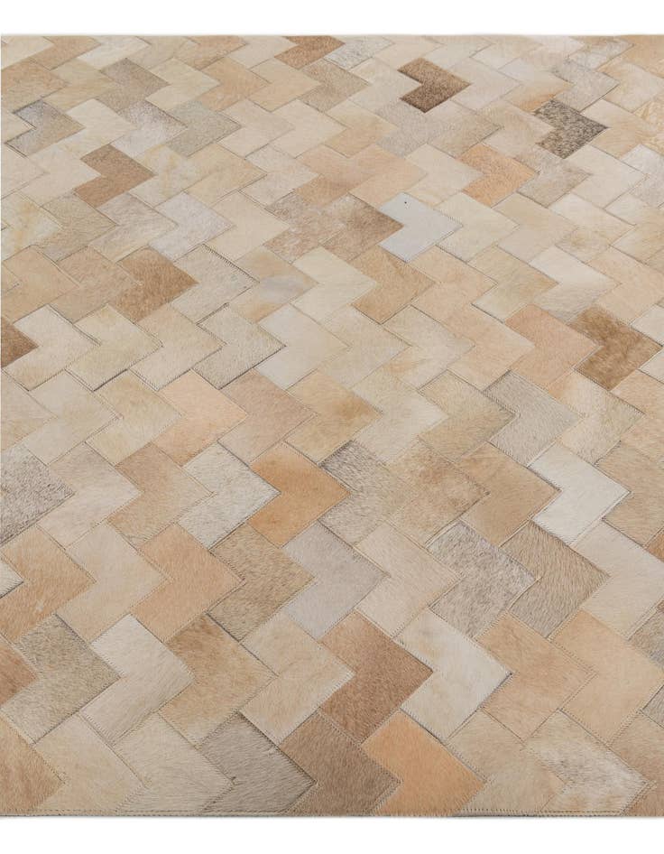 Detail image of 4' 1 x 5' 10 Cowhide Stocks Rug