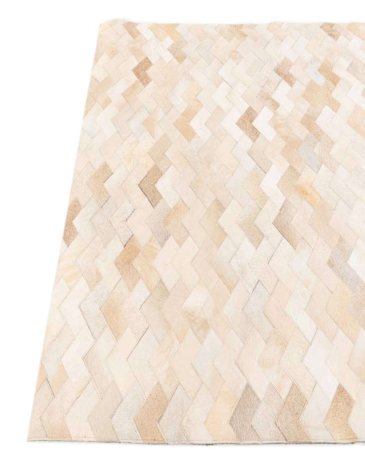 Detail image of 4' 1 x 6' 1 Cowhide Stocks Rug