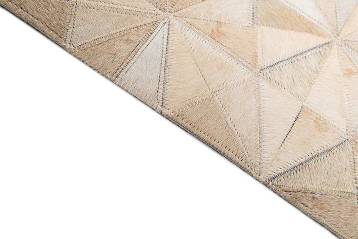 Detail image of 4' x 6' Cowhide Stocks Rug