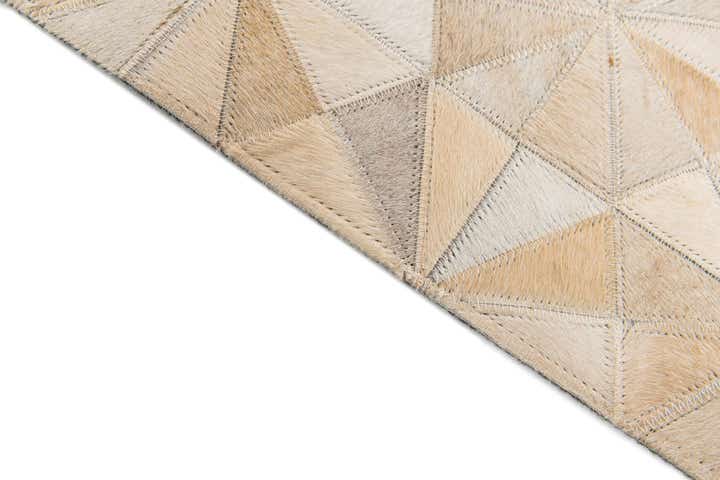 4' x 6' Cowhide Stocks Rug