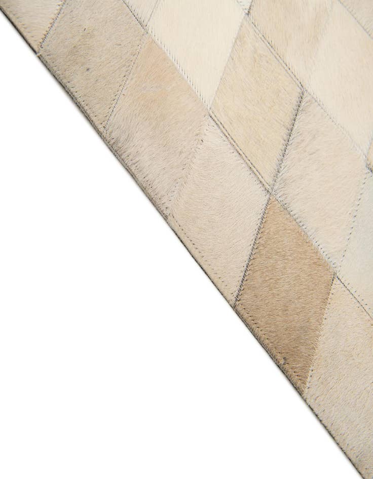 Detail image of 8' x 9' 10 Cowhide Stocks Rug