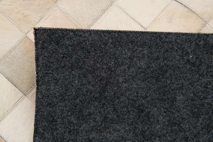 8' x 9' 10 Cowhide Stocks Rug