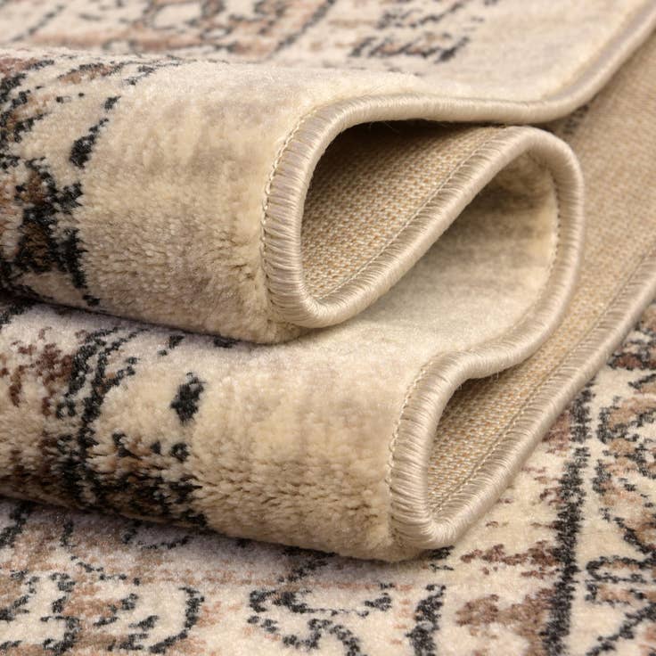 Detail image of 5' x 8' Dahlia Rug