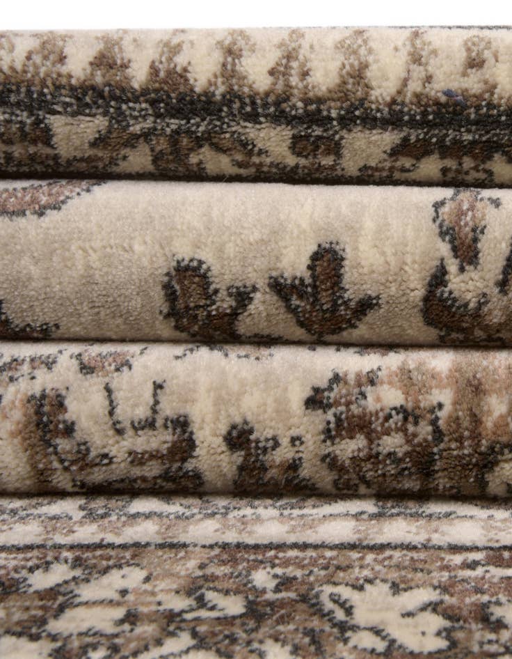 Detail image of 7' x 10' Dahlia Rug