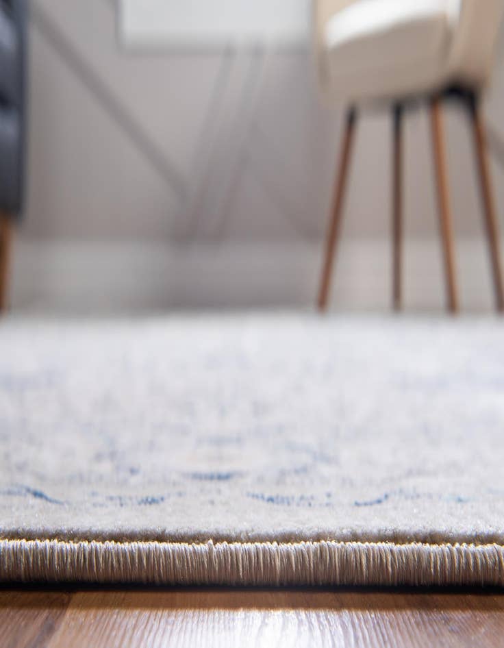 Detail image of 5' x 8' Dahlia Rug