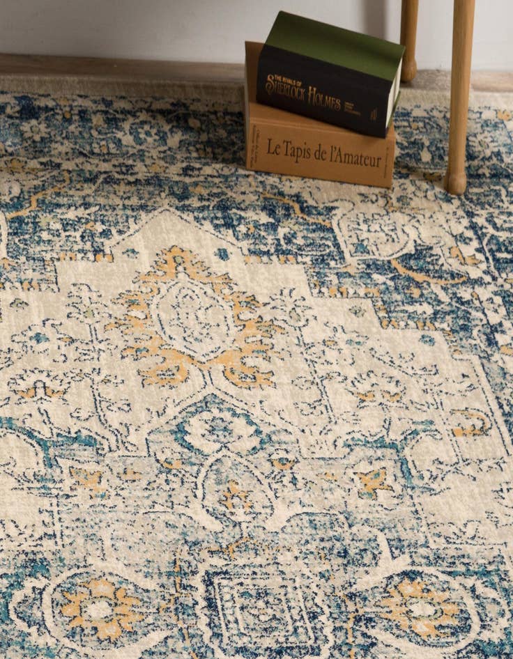 Detail image of 8' x 11' 4 Dahlia Rug