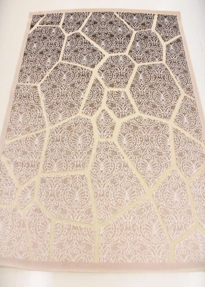 5' x 6' 7 Damask Rug