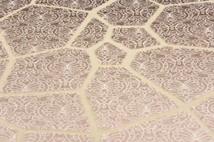 Detail image of 5' x 6' 7 Damask Rug