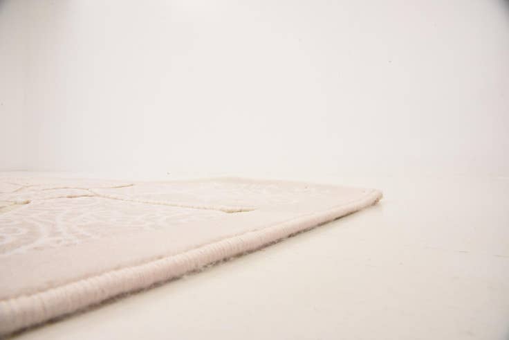 Detail image of 5' x 6' 7 Damask Rug