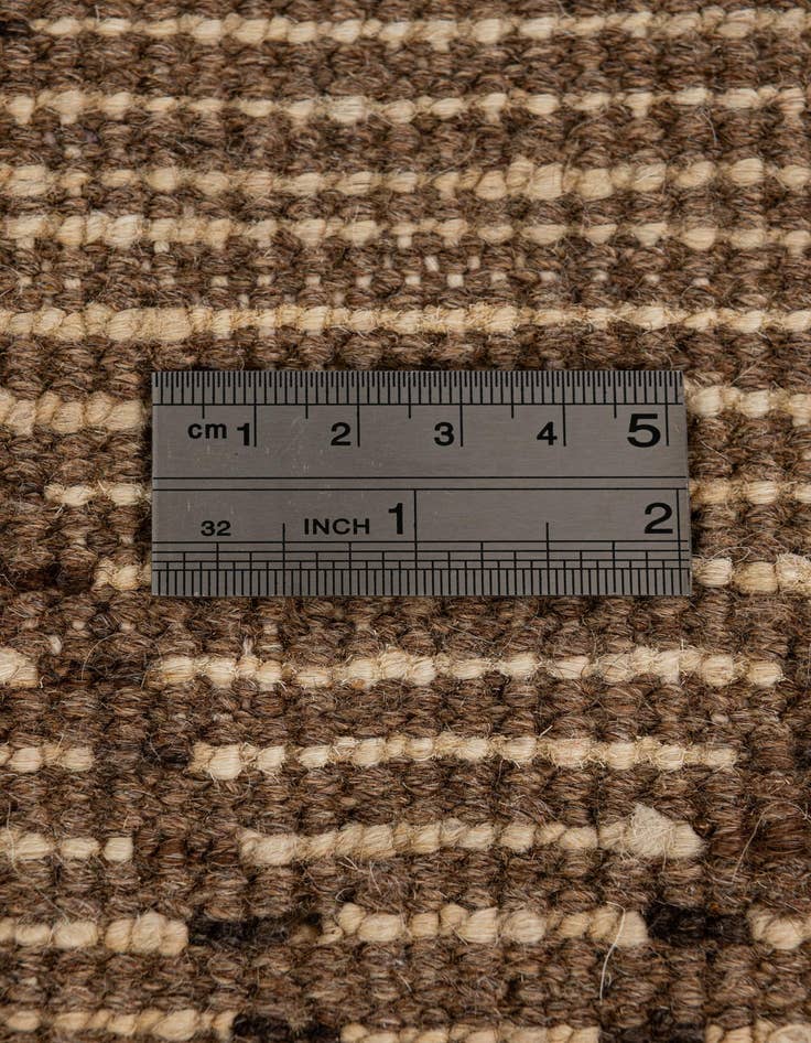 Detail image of 5' 2 x 6' 4  Hand Knotted Darya Wool Rug