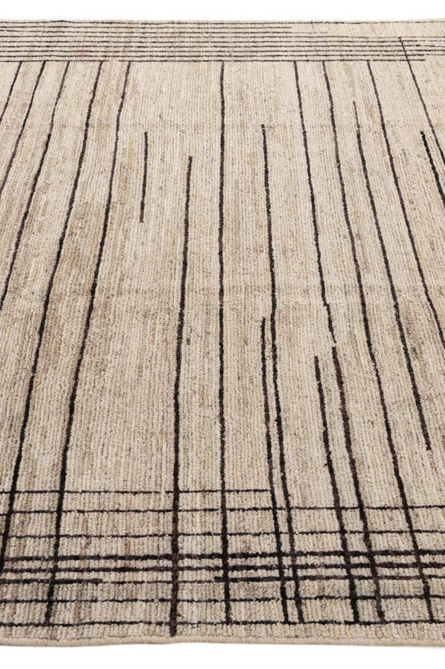 Detail image of 8' 3 x 9' 10 Hand Knotted Darya Wool Rug